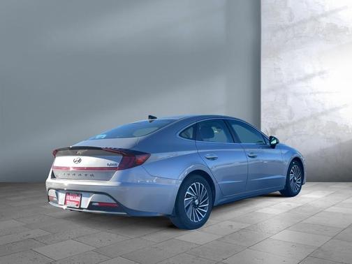 2023 Hyundai SONATA Hybrid SE