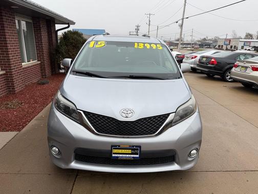 2015 Toyota Sienna SE Premium