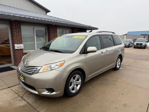 2015 Toyota Sienna LE