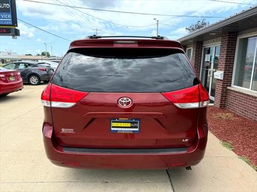 2013 Toyota Sienna LE