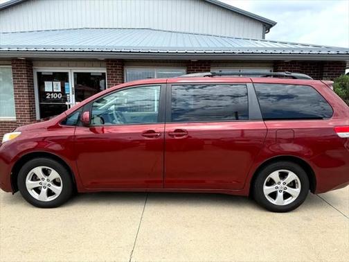 2013 Toyota Sienna LE