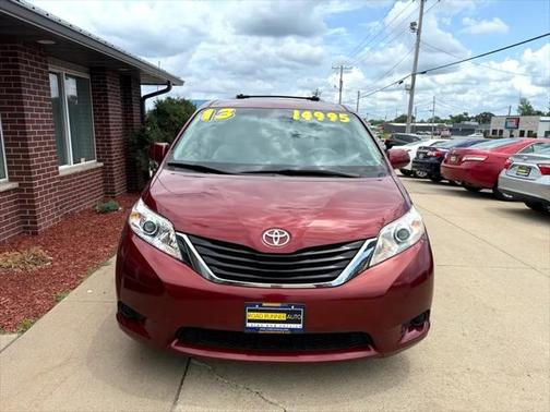 2013 Toyota Sienna LE