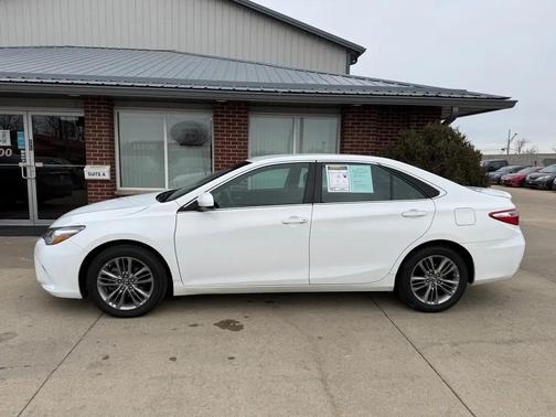 2015 Toyota Camry SE