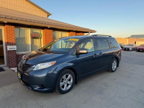 2015 Toyota Sienna LE