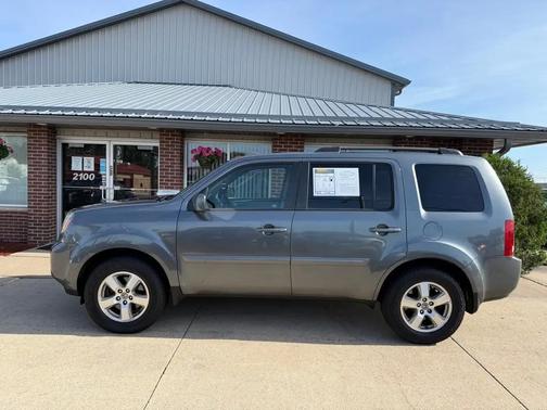 Polished Metal Metallic 2011 Honda Pilot EX-L