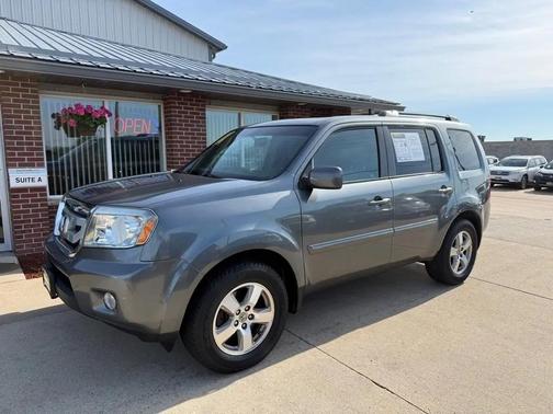 Polished Metal Metallic 2011 Honda Pilot EX-L