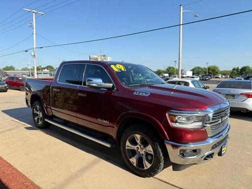 Delmonico Red Pearlcoat 2019 RAM 1500 Laramie
