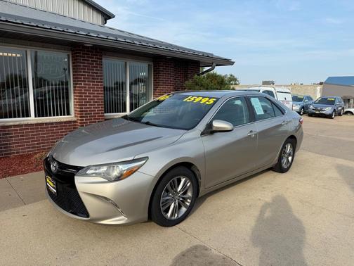 2016 Toyota Camry SE
