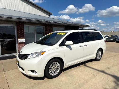 2017 Toyota Sienna Limited Premium