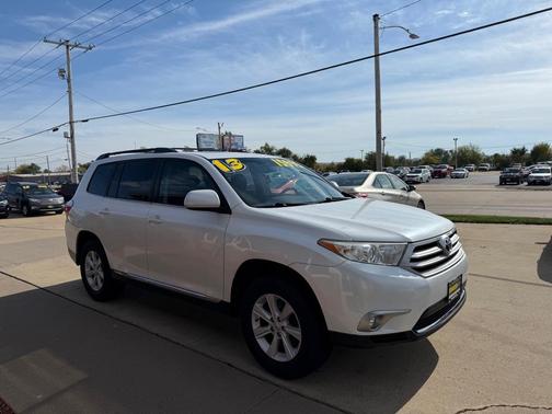 2013 Toyota Highlander SE