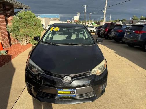 Black Sand Pearl 2016 Toyota Corolla LE
