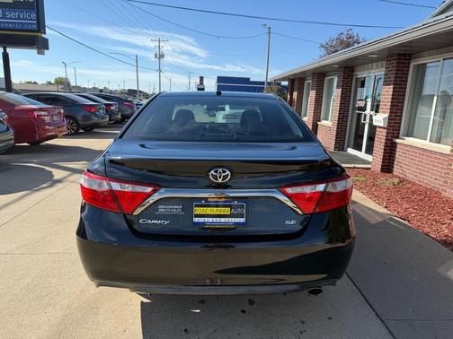2015 Toyota Camry SE