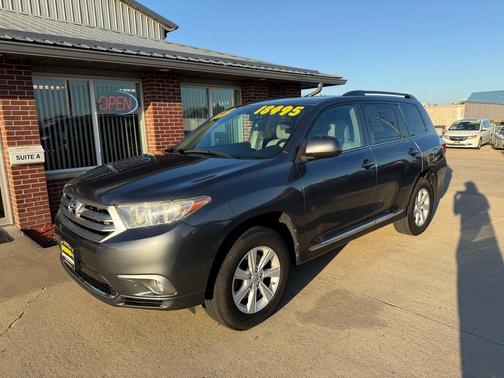 2013 Toyota Highlander SE