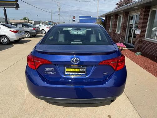 BLUE 2018 Toyota Corolla SE