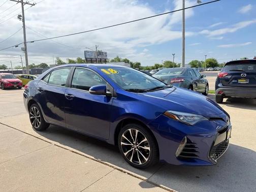 BLUE 2018 Toyota Corolla SE
