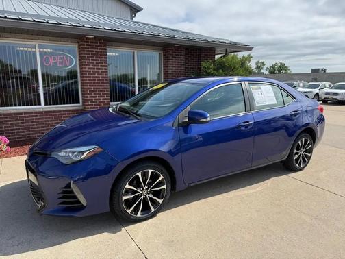 BLUE 2018 Toyota Corolla SE