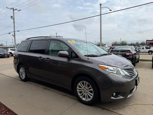 2012 Toyota Sienna XLE
