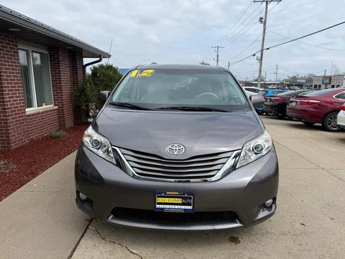 2012 Toyota Sienna XLE