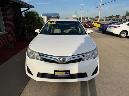 Super White 2012 Toyota Camry LE