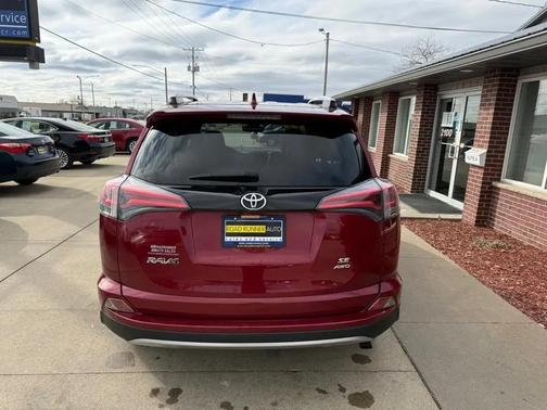 2018 Toyota RAV4 SE