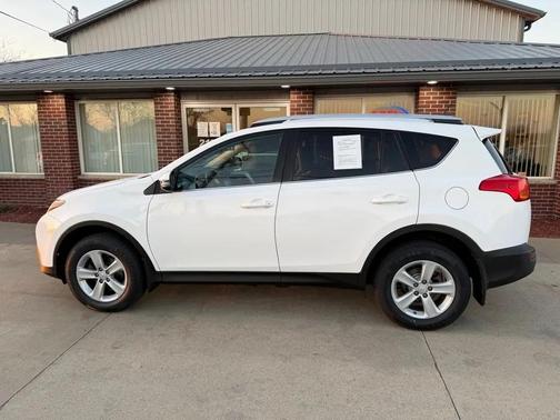 Super White 2014 Toyota RAV4 XLE