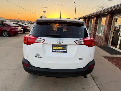 Super White 2014 Toyota RAV4 XLE