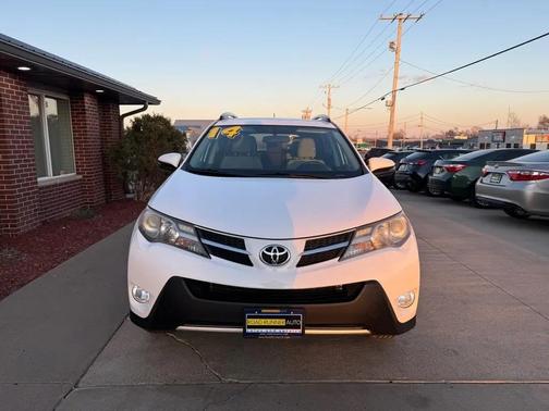 Super White 2014 Toyota RAV4 XLE