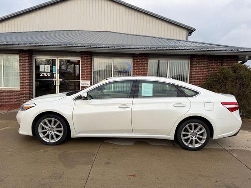2013 Toyota Avalon XLE