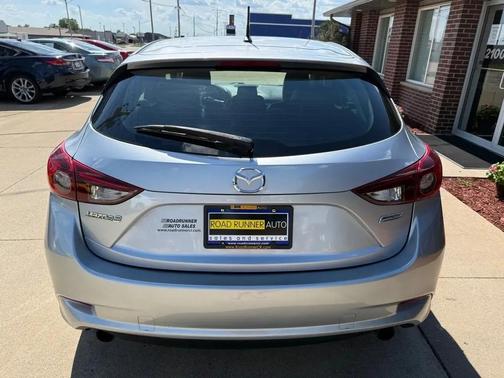 Sonic Silver Metallic 2017 Mazda Mazda3 Touring