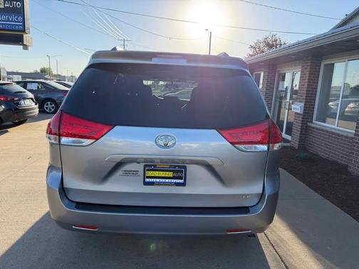 Silver Sky Metallic 2012 Toyota Sienna LE