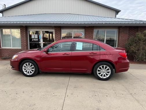 2013 Chrysler 200 Touring
