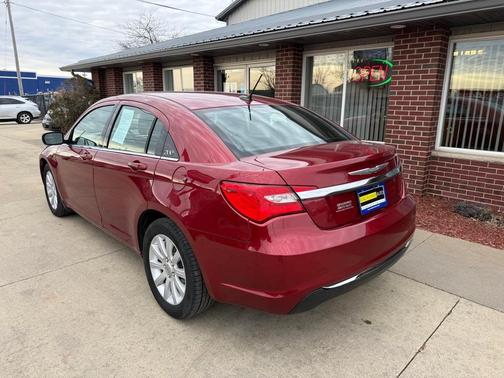 2013 Chrysler 200 Touring
