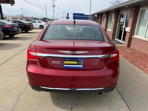 2013 Chrysler 200 Touring