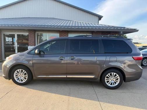 GREY 2016 Toyota Sienna XLE