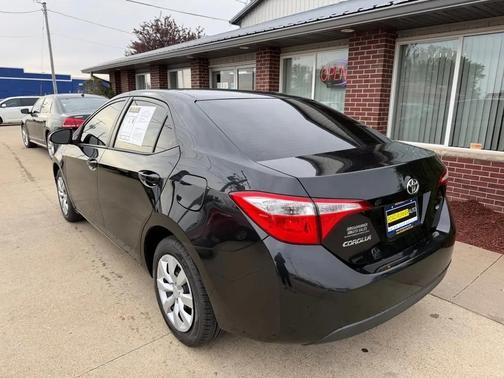 Black Sand Pearl 2016 Toyota Corolla LE