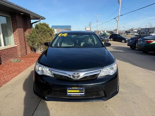 2014 Toyota Camry LE