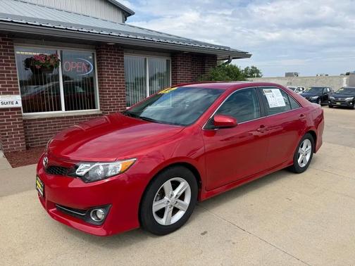 Barcelona Red Metallic 2012 Toyota Camry SE