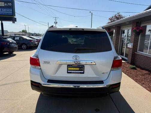 Blizzard Pearl 2013 Toyota Highlander Limited