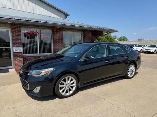 Parisian Night Pearl 2015 Toyota Avalon Limited