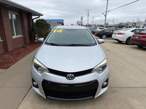 Classic Silver Metallic 2014 Toyota Corolla S Plus