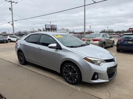 Classic Silver Metallic 2014 Toyota Corolla S Plus
