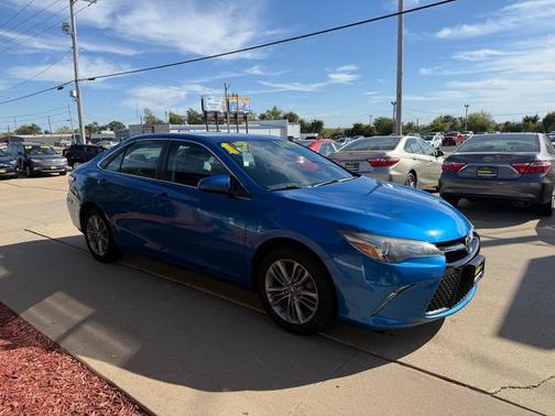 2017 Toyota Camry SE