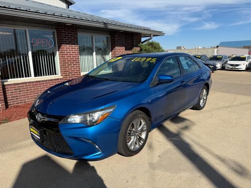 2017 Toyota Camry SE