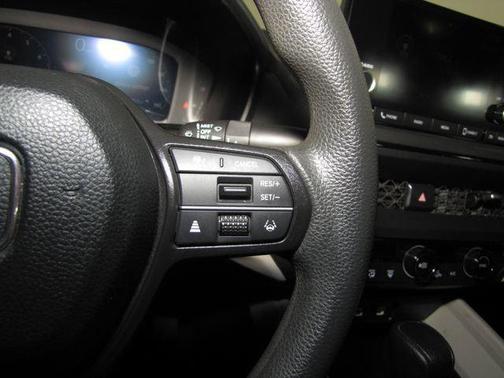 White 2023 Honda Accord EX