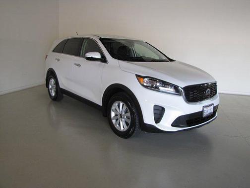 2020 Kia Sorento LX