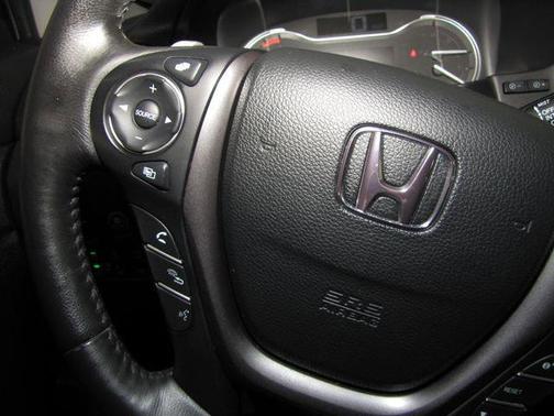 White 2023 Honda Ridgeline RTL-E