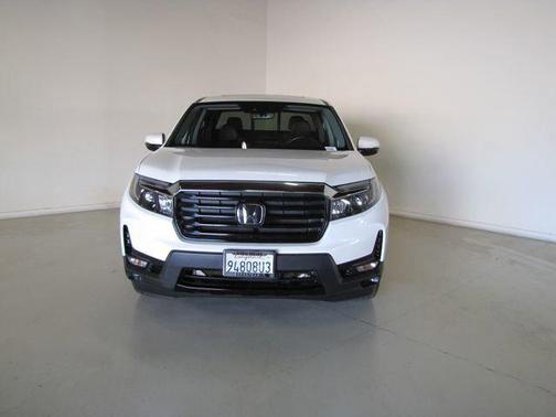 White 2023 Honda Ridgeline RTL-E