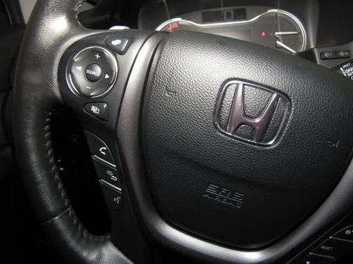 White 2023 Honda Ridgeline RTL-E