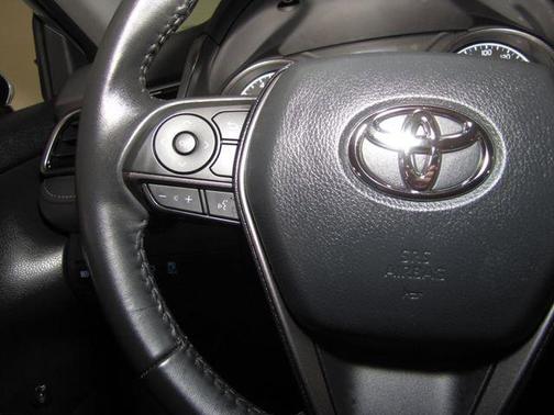 Silver 2024 Toyota Camry SE