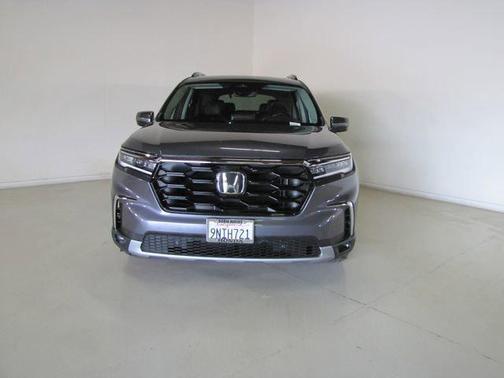 Gray 2025 Honda Pilot Touring 8-Passenger